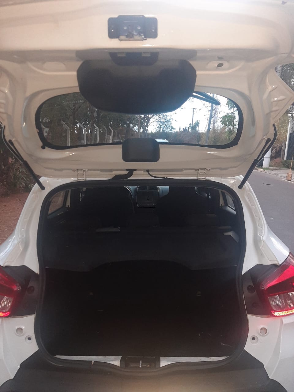 RENAULT KWID 2022 BRANCO - Imagem 3